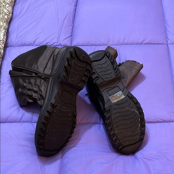 Totes Excellent Condition Brown Boot - Picture 4 of 4